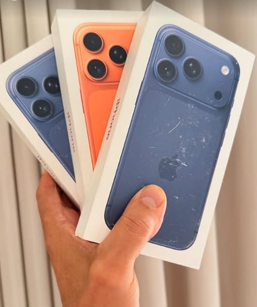 iPhone 17 Pro Max — caixas lacradas em destaque