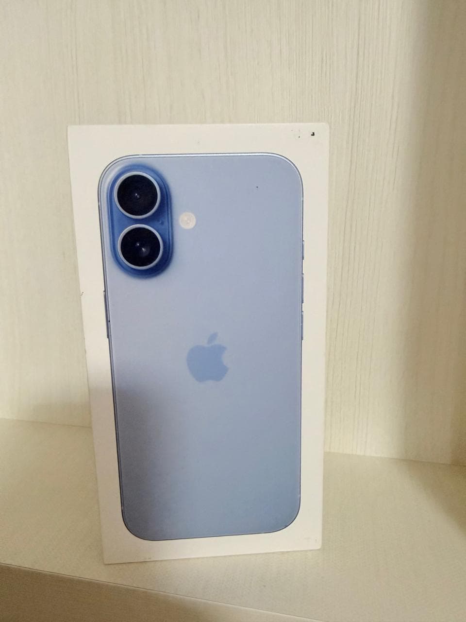 Smartphone em mãos